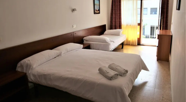 Hostel Costa Brava, Забронировать Хостел Торроэлья-де-Монгри Baix Empordà