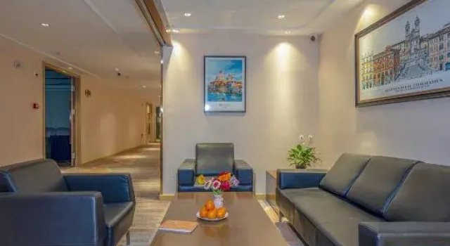 Vienna 3 Best Hotel (Jinan Daming Lake Beimen), Prenota Hotel Hotel a Shandong con parcheggio, Parcheggio