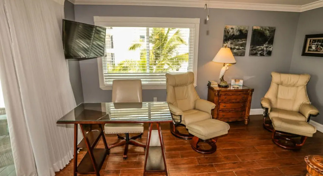 30 Gulf Beach Road Island Girl