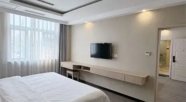 Люкс Wufangchu Art Hotel (Zhongnan Hospital Subway Station Branch of Hubei Provincial Museum)