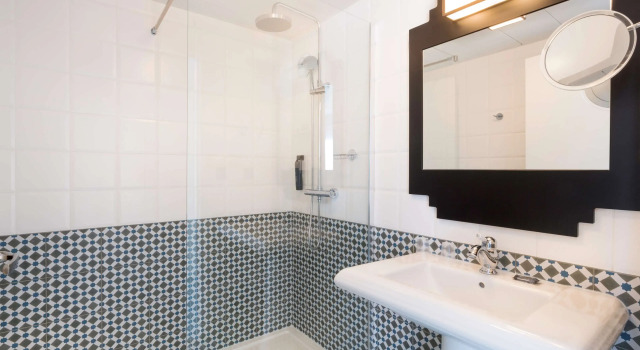 Четырёхместный номер Standard Best Western Journel Nice Saint-Laurent-du-Var