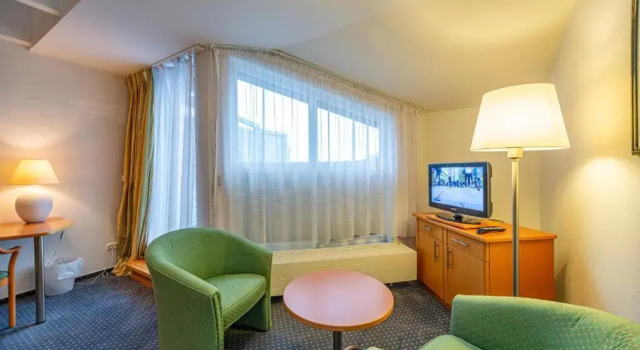 Апартаменты Дуплекс Hotel Rostock West im "Kritzmow Park"