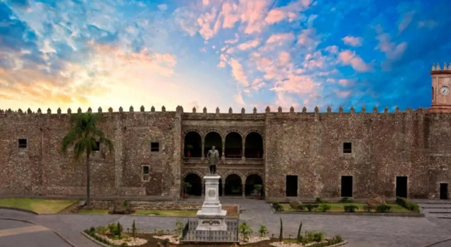 Mansion en Cuernavaca - Premier Home