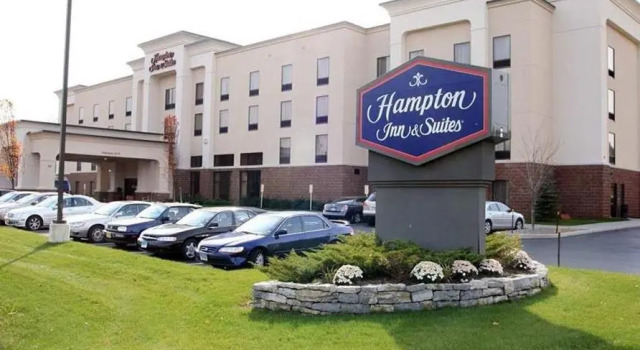 Люкс Hampton Inn & Suites Albany-Airport