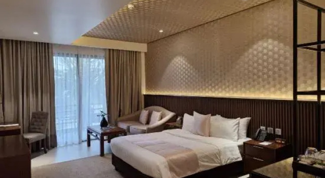 Номер Premier The Tropics at MacArthur Park Resort and Convention Center