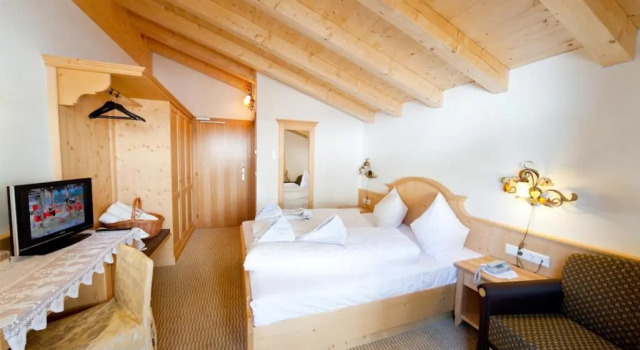 Номер Economy Hotel Gstatsch