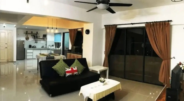 Desa Kiara Cozy Condo by SYNC