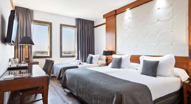 Трёхместный номер Standard Best Western Premier CMC Girona