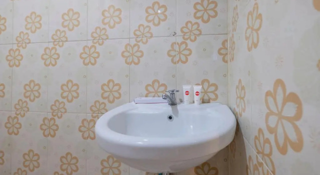 Люкс Superior OYO 1633 Hotel Darma Nusantara 3