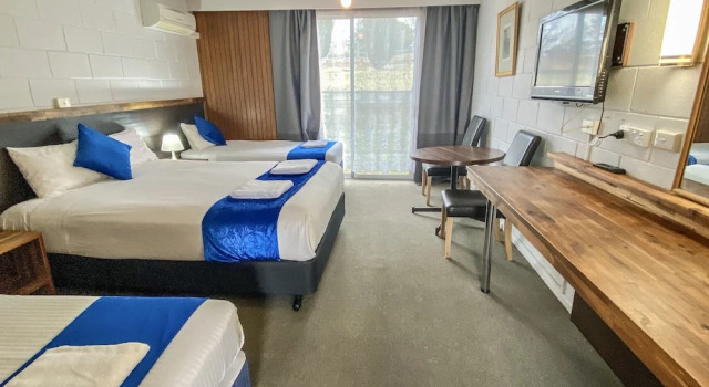 Четырёхместный номер Standard Snow Season Motor Inn