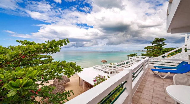 Номер Standard Beach House Condos, Negril