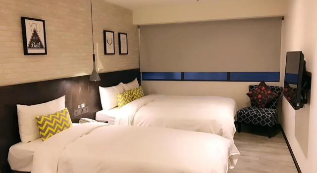 Трёхместный номер Standard Goldinn Hotel