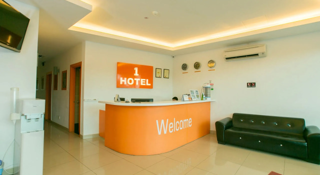 1 Hotel Mahkota Cheras
