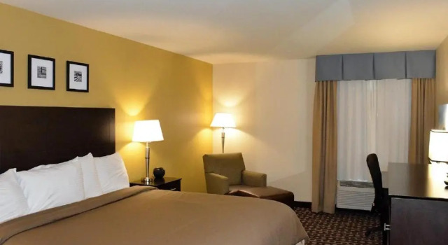 Номер Standard Spark by Hilton Minot