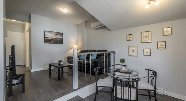 Апартаменты Superior Spacious DAL & Downtown Apartments