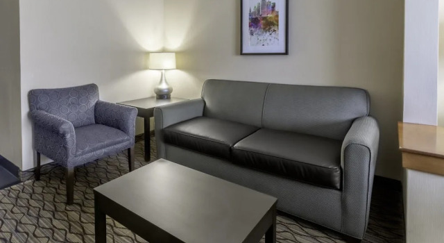 Номер Standard c 1 комнатой Holiday Inn Milwaukee Airport by IHG