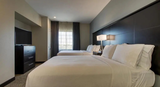 Двухместный люкс c 1 комнатой Staybridge Suites Plano - The Colony by IHG