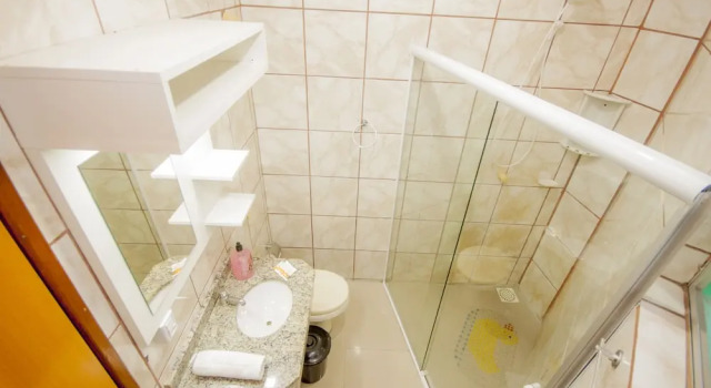 Четырёхместный номер Economy Hotel Penha