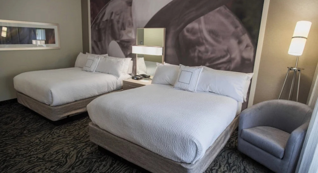 Номер Standard Courtyard by Marriott Hickory