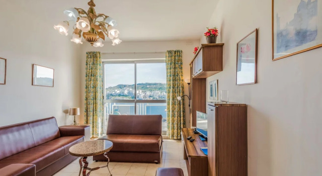 Getawaysmalta - Bayview Apartment in St Paul's Bay, Book Lejlighed St. Paul& Malta