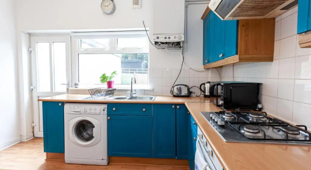 Chic 3 Bed House for up to 6 people in the city of Manchester