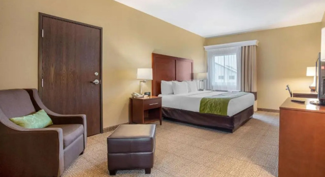 Номер Standard Comfort Inn Willow Springs US 60 and US 63