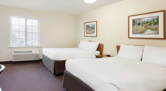 WoodSpring Suites Tyler Rose Garden