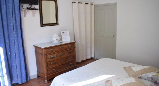 La Figuiere Fontaine de Vaucluse, Prenota Bed & breakfast Hotel a Alvernia con parcheggio, Parcheggio