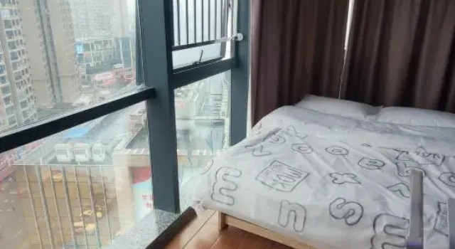 Апартаменты Youke Homestay (Huaying Jinhui Plaza)