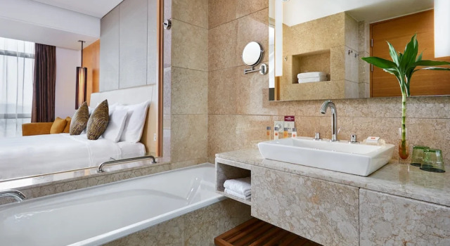 Двухместный клубный номер Premium Crowne Plaza Zhongshan Wing On City by IHG