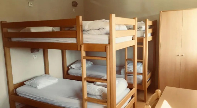 Auberge de Jeunesse HI Pontarlier, Prenota Ostello Pontarlier Doubs