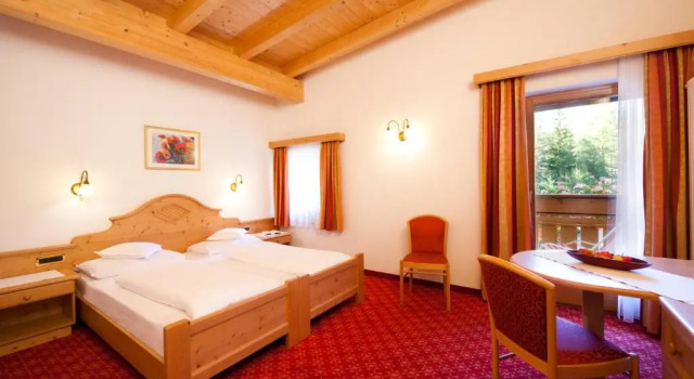 Номер Comfort Hotel Des Alpes