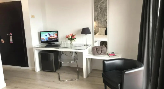 Одноместный номер Standard Hotel Restaurant Bon Retorn