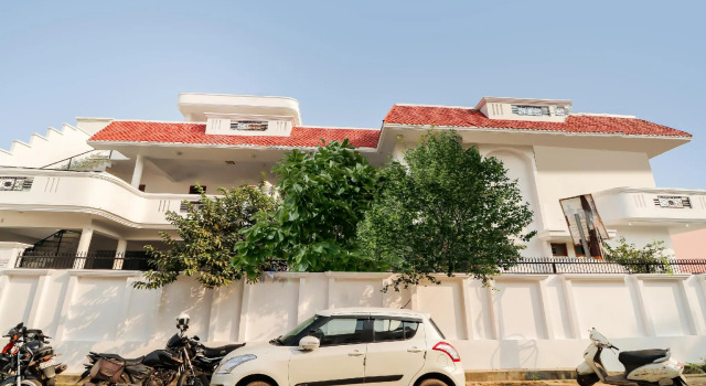 Hotel O Pratham Inn, Забронировать Отель Отели Гомти Нагара с завтраком, Завтраки