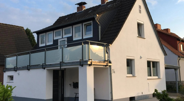 Ferienwohnung „Im Kleinen Löök“ - DG - 2 Zimmer - Balkon - Boxspringbett - 2 TV, Réserver Hôtel Rinteln 