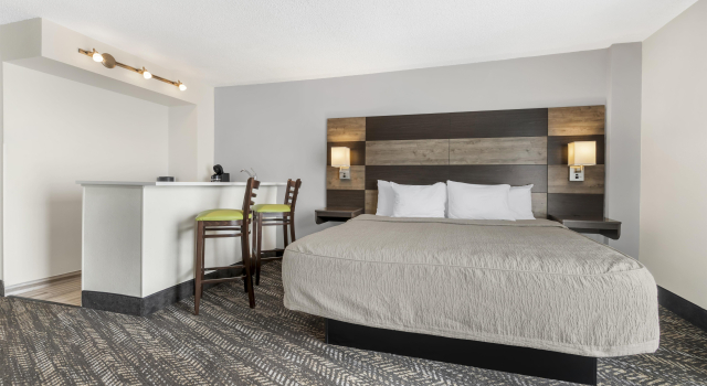 Четырёхместный люкс Best Western Plus Wausau Tower Inn