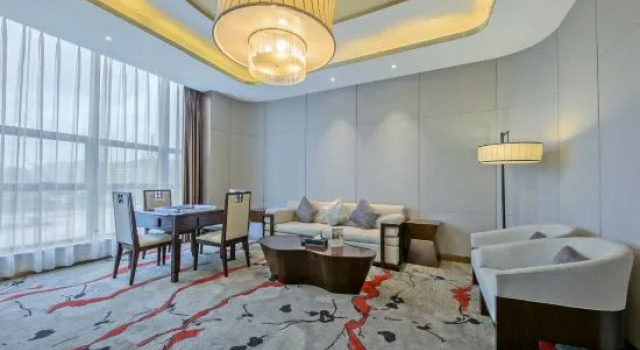 Radisson Blu Hotel Zunyi, Buchen Sie Hotel Zunyi Guizhou