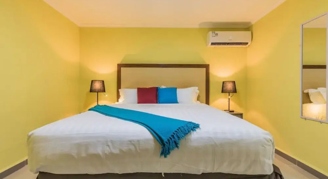 Rooi Santo Studio w King Size Bed Pool