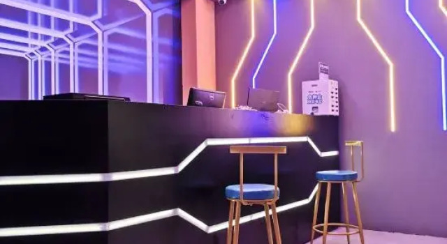 ReMAX Esports Hotel (Ningbo East New City Cultural Square Branch), Boek Hotel Ningbo Zhejiang