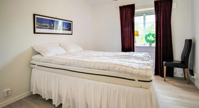 Beautiful Home in Munka Ljungby With 2 Bedrooms and Wifi, Book Hotel  