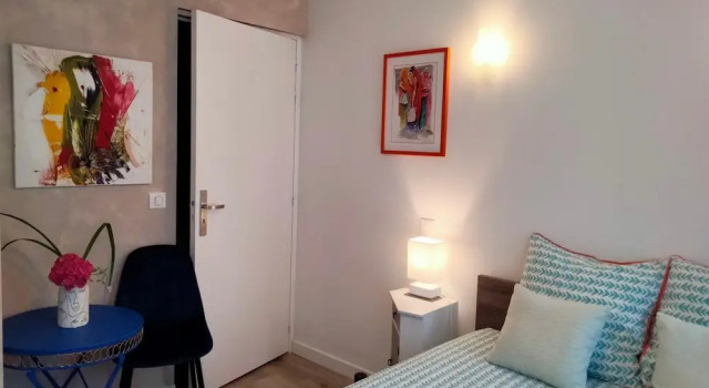 Les Chambres Hautes d'Anastasia, Rezervasyon Otel Rodez Aveyron, Sainte-Catherine Sanat Galerisi yakınında