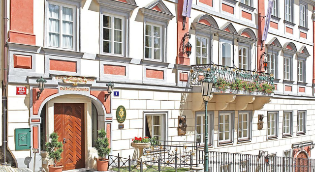 Alchymist Prague Castle Suites Hotel, Book Hotel Prague 01 Prag, nær Victory Square