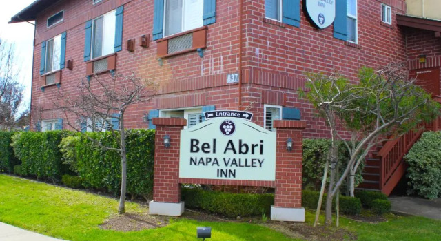Bel Abri Napa Valley Inn, Забронировать Отель Напа Винная долина Напа, рядом с Центр Напы Ассоциация