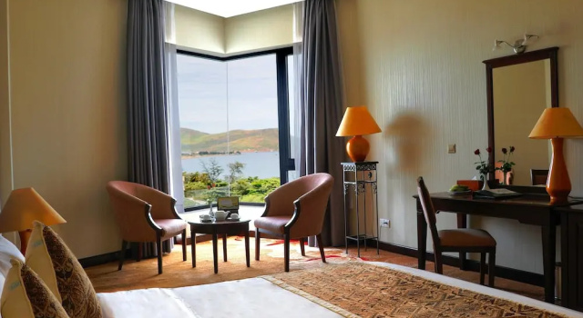 Двухместный номер Luxury с видом на море Saigon Quy Nhon Hotel