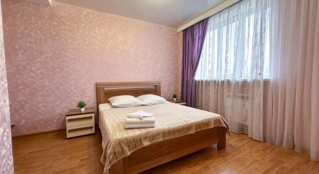Апартаменты EasyRent Пионерская, 100