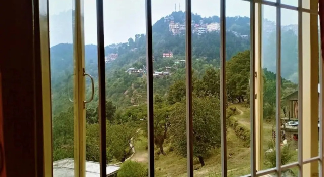 Коттедж Triund Camps Riverside Resort