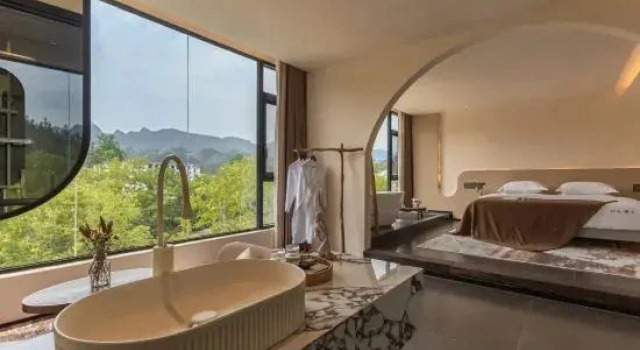 Люкс с красивым видом из окна Tingshan Jiaoxia · Homestay: A Designer Riverside Mountain-View Retrea