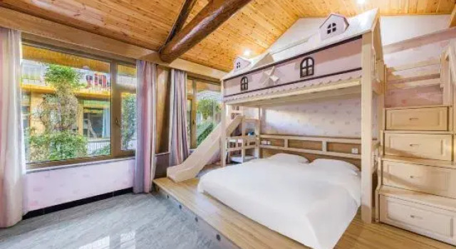 Люкс Deluxe Beijing Hua Jian Zui Homestay (Beijing Tongzhou Global Resort Branch)