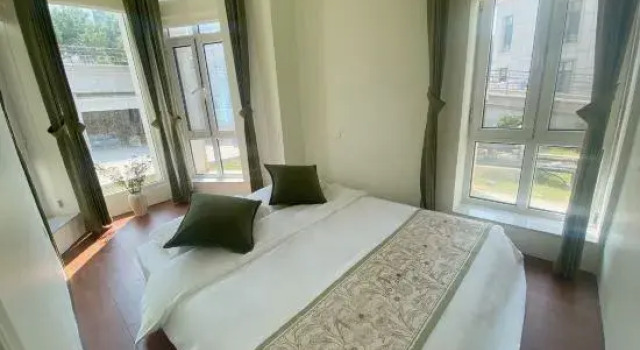 Люкс Yantai Yangma Island Seaview Castle Homestay (Huandao Road)