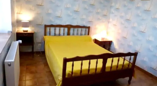 House With 3 Bedrooms in Uzer, With Furnished Garden - 10 km From the, Prenota Hotel Hotel a Alvernia con parcheggio, Parcheggio